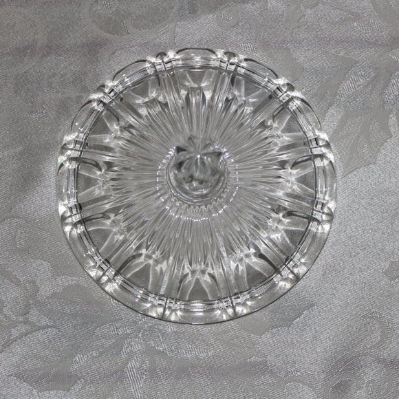 Exquisite Crystal Candy Dish | Vintage Footed Dish with Finial - Picture 7 of 8